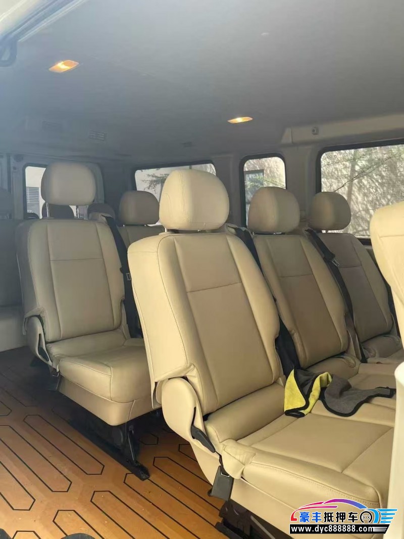 25年上汽大通V80轿车抵押车出售