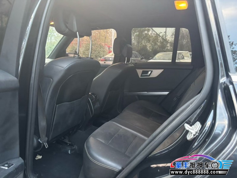 14年奔驰GLK轿车抵押车出售