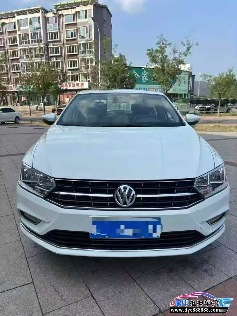 17年大众宝来轿车抵押车出售