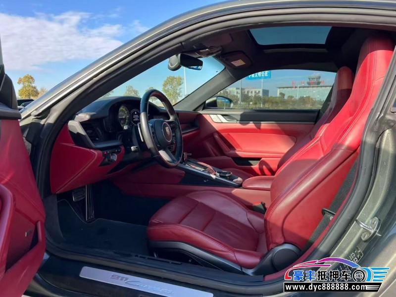 22年保时捷911轿车抵押车出售