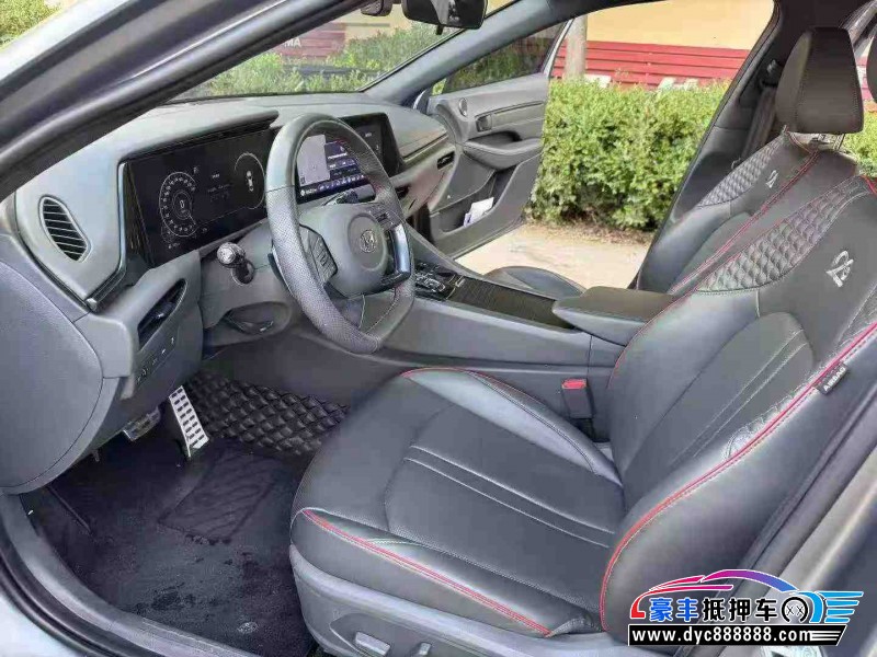 23年现代索纳塔轿车抵押车出售