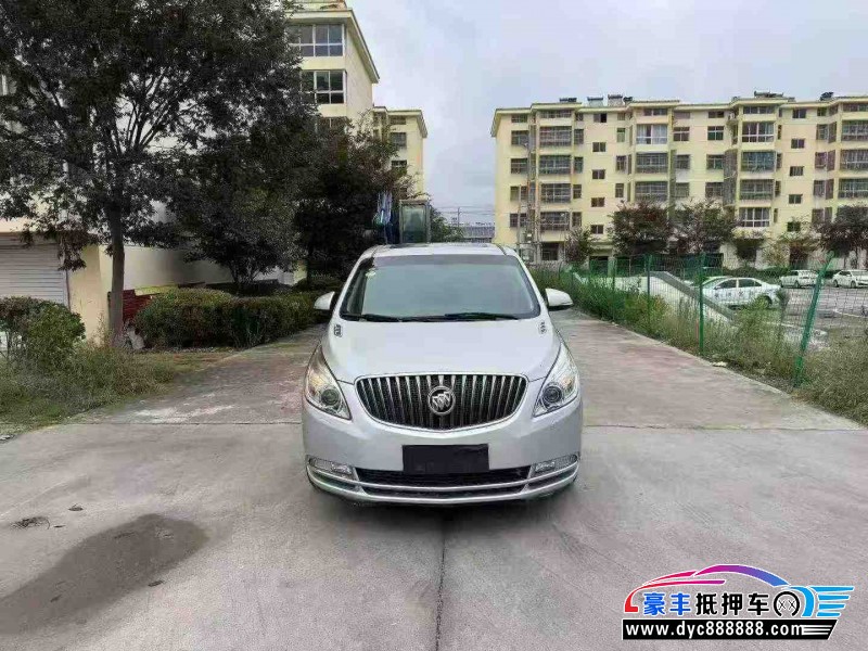 17年别克GL8轿车抵押车出售