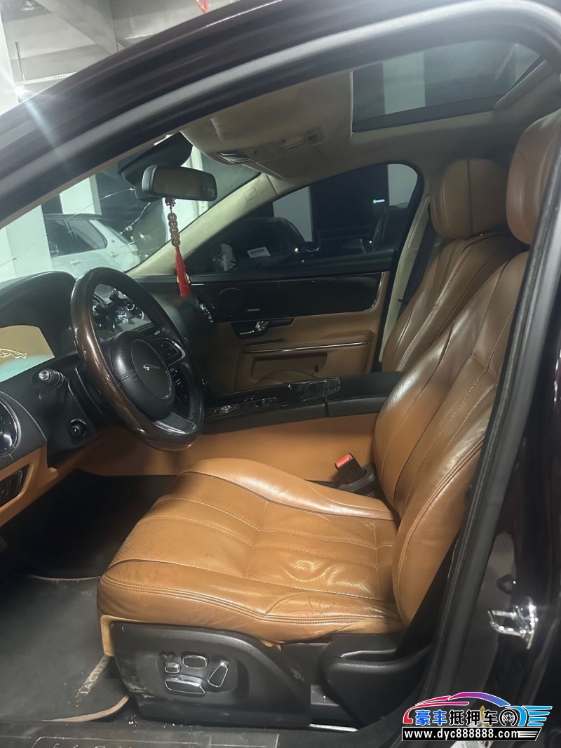 12年捷豹XJL轿车抵押车出售