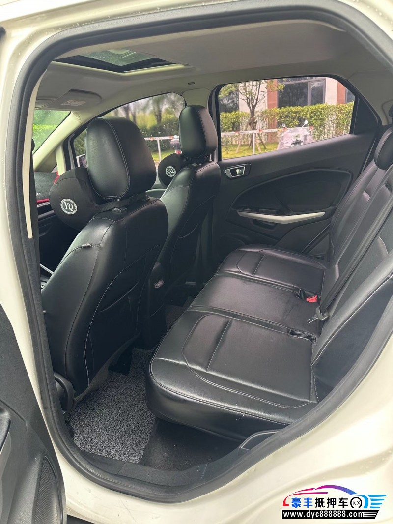 18年福特翼搏轿车抵押车出售