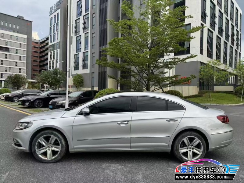 13年大众CC轿车抵押车出售