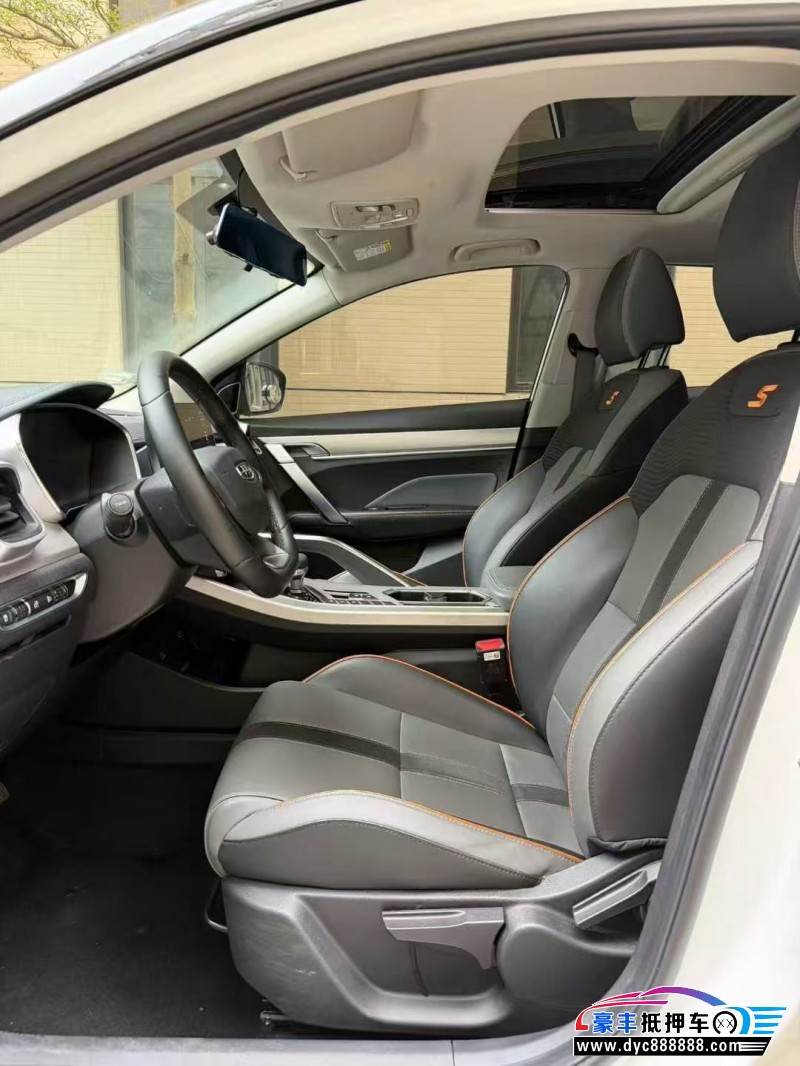 24年吉利缤越轿车抵押车出售