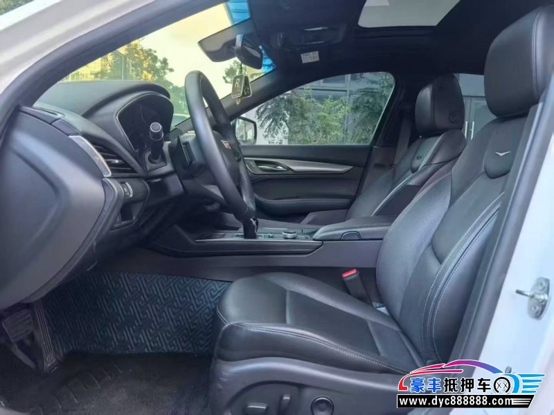 22年凯迪拉克CT5轿车抵押车出售