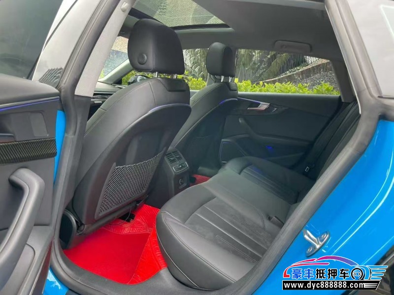 22年奥迪A5轿车抵押车出售