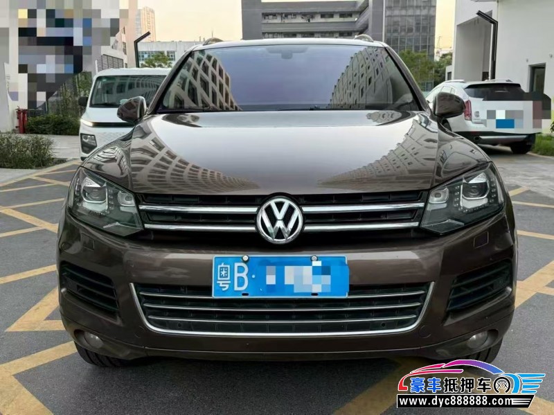 12年大众途锐轿车抵押车出售