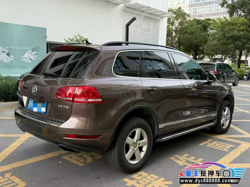 12年大众途锐轿车抵押车出售