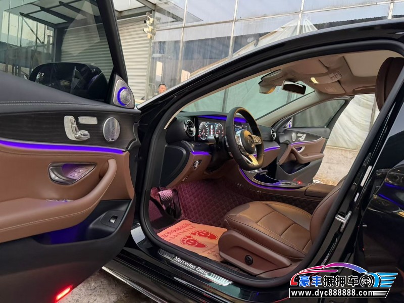 20年奔驰E轿车抵押车出售