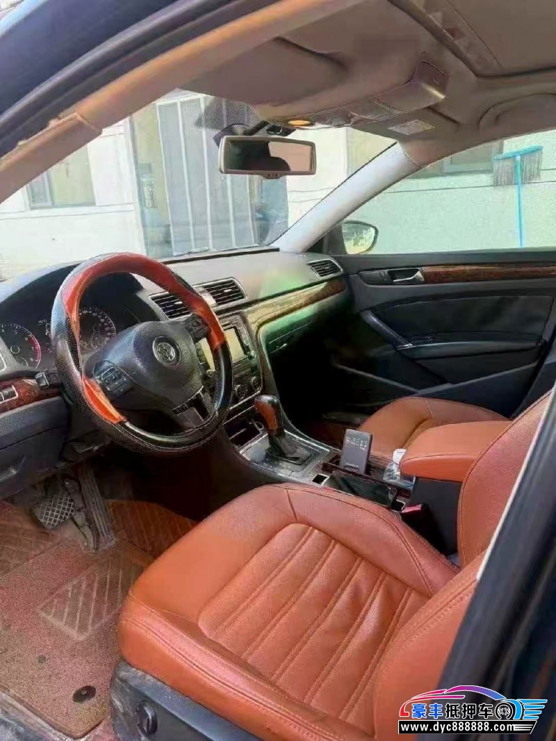 11年大众帕萨特轿车抵押车出售