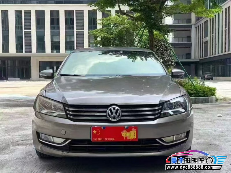 12年大众帕萨特轿车抵押车出售