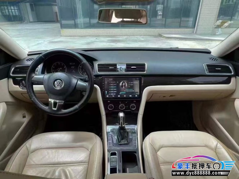 12年大众帕萨特轿车抵押车出售