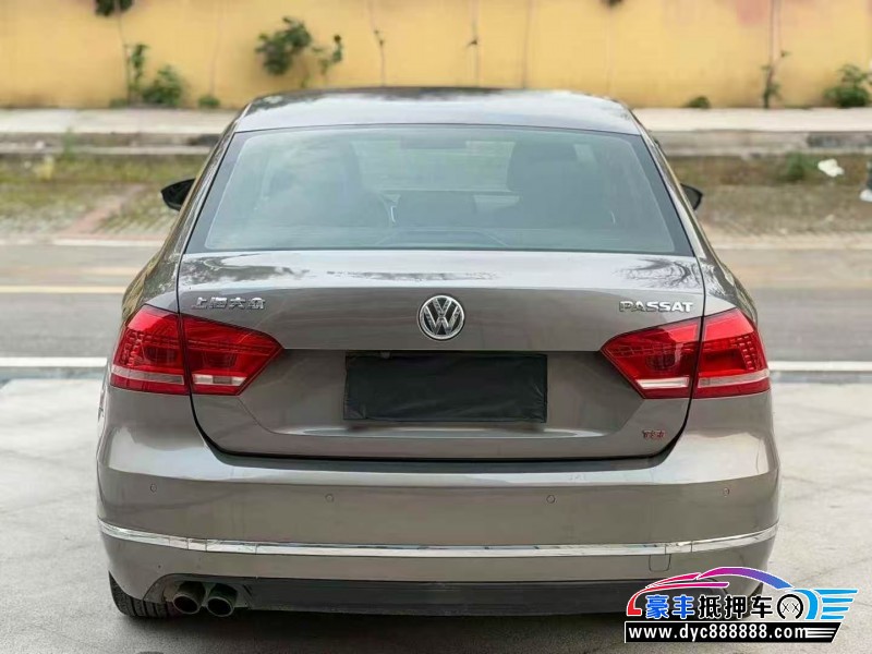 12年大众帕萨特轿车抵押车出售