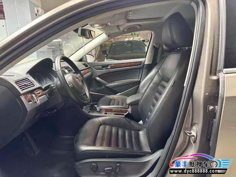 12年大众帕萨特轿车抵押车出售