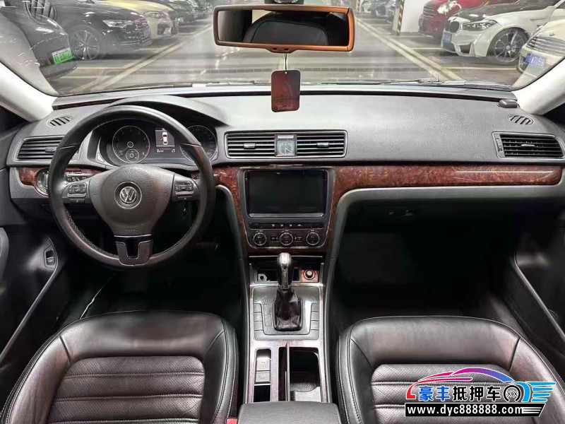 12年大众帕萨特轿车抵押车出售