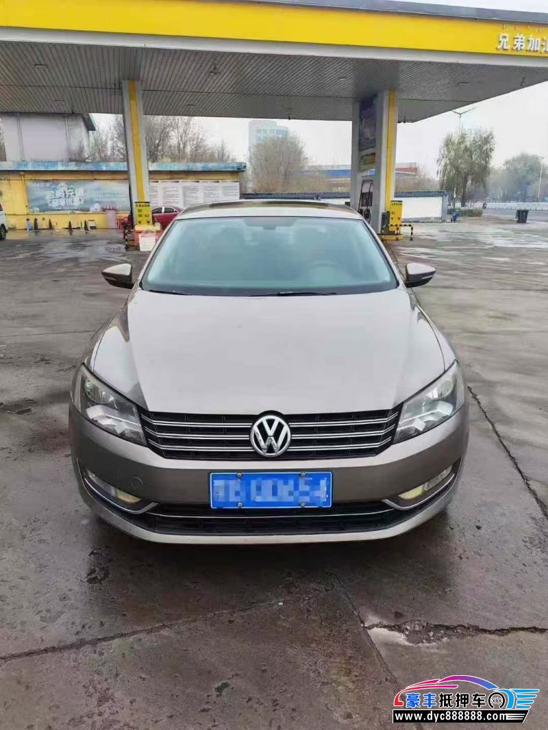 抵押车出售12年大众帕萨特轿车