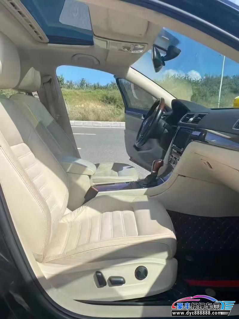 12年大众帕萨特轿车抵押车出售