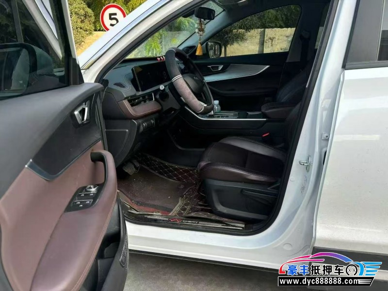 24年奇瑞瑞虎7轿车抵押车出售