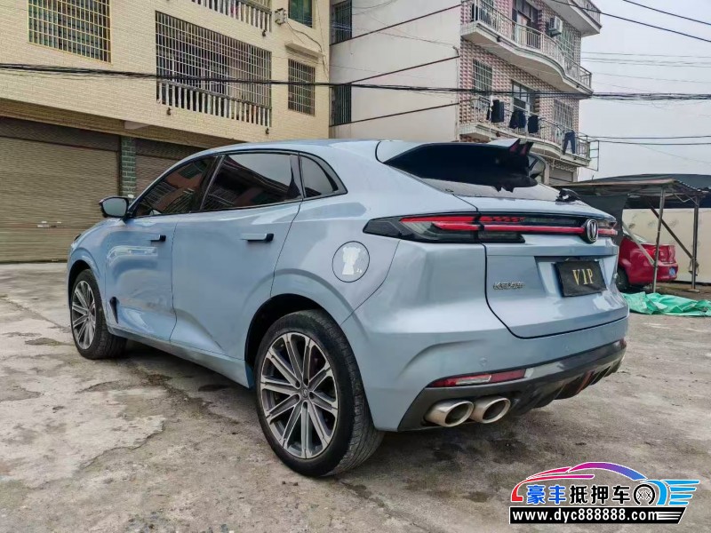 22年长安长安UNI轿车抵押车出售