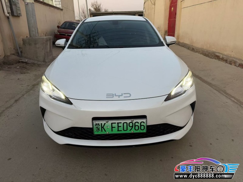 抵押车出售25年比亚迪海豹轿车