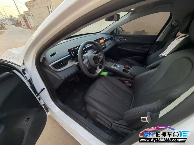 25年比亚迪海豹轿车抵押车出售