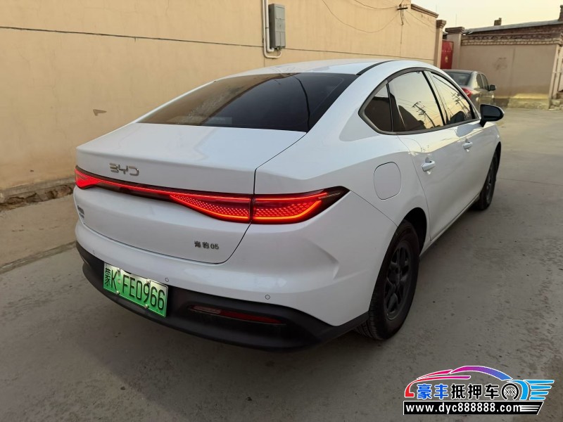 25年比亚迪海豹轿车抵押车出售