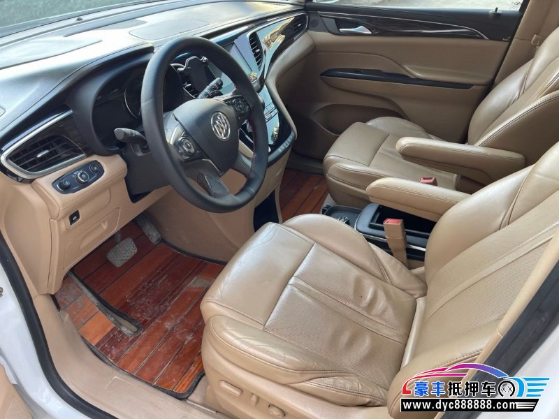 17年别克GL8轿车抵押车出售