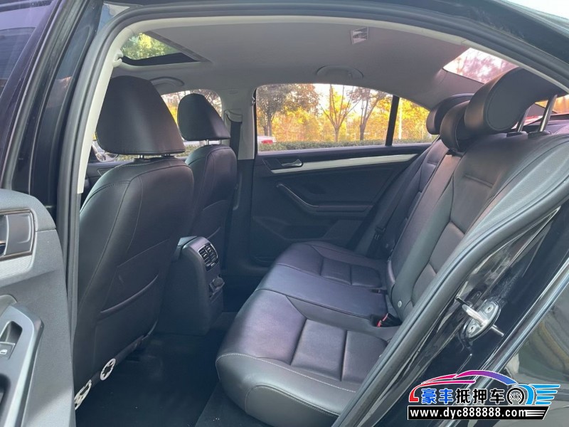 18年大众速腾轿车抵押车出售