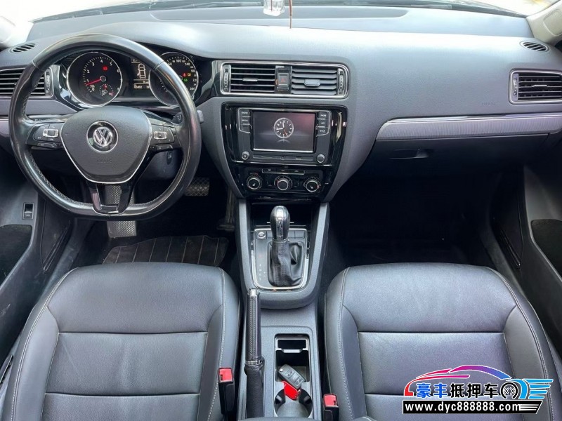 18年大众速腾轿车抵押车出售