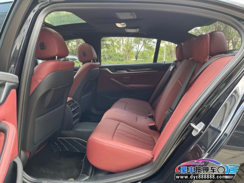 23年宝马5系轿车抵押车出售