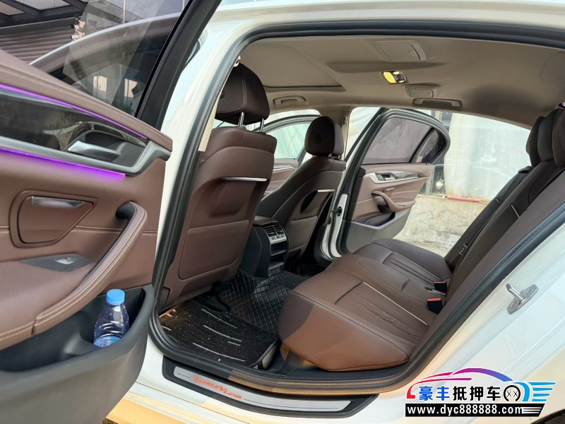 22年宝马5系轿车抵押车出售