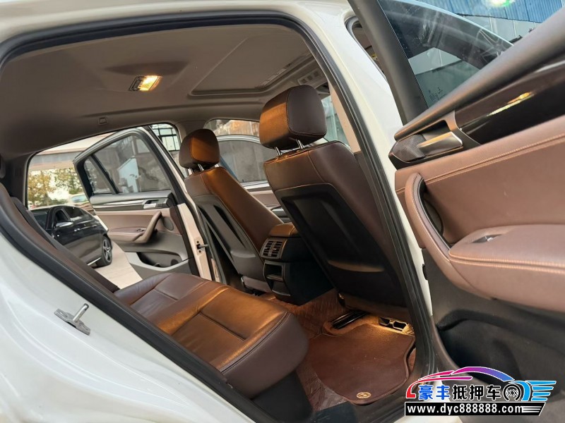 18年宝马X4轿车抵押车出售