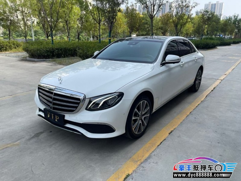 17年奔驰E轿车抵押车出售