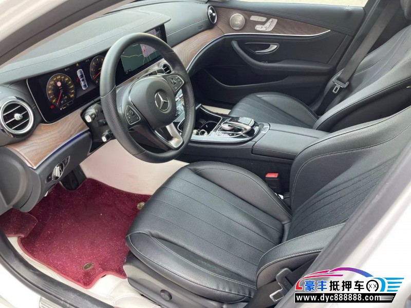 17年奔驰E轿车抵押车出售