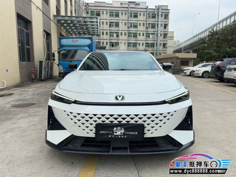 抵押车出售24年长安长安UNI轿车