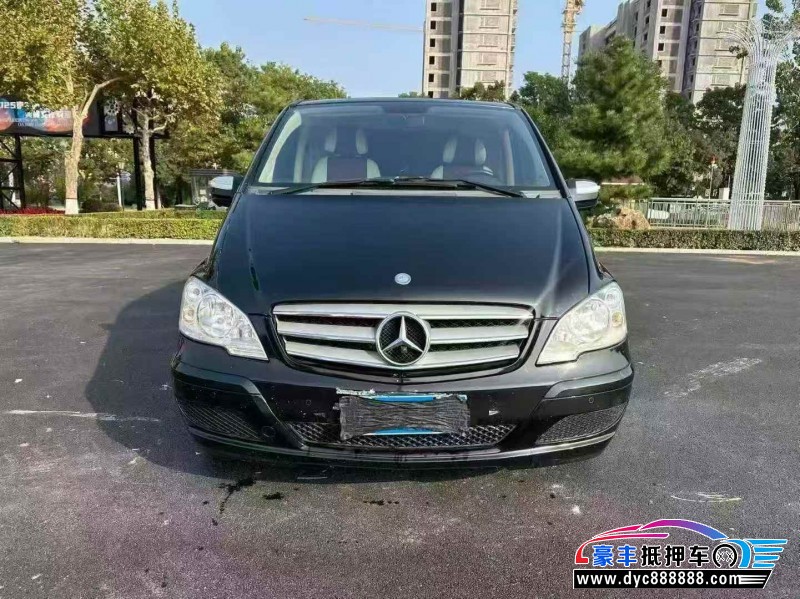 17年奔驰唯雅诺轿车抵押车出售