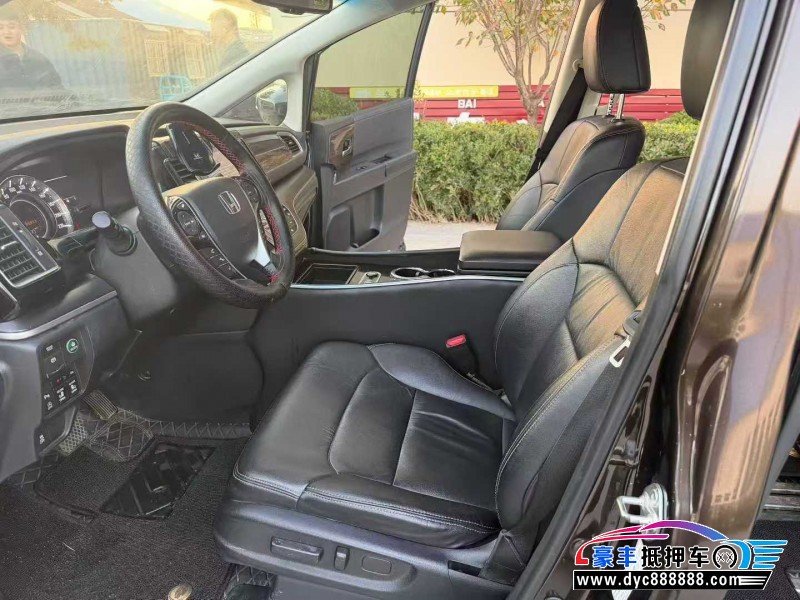 18年本田艾力绅轿车抵押车出售