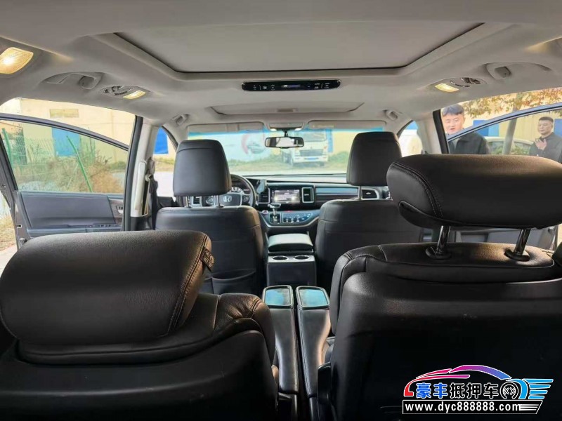 18年本田艾力绅轿车抵押车出售