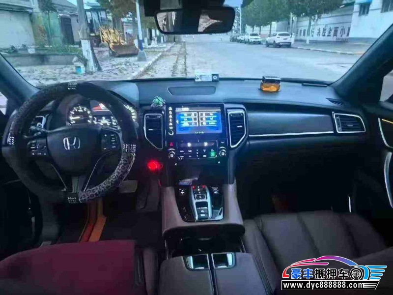21年本田UR-V轿车抵押车出售