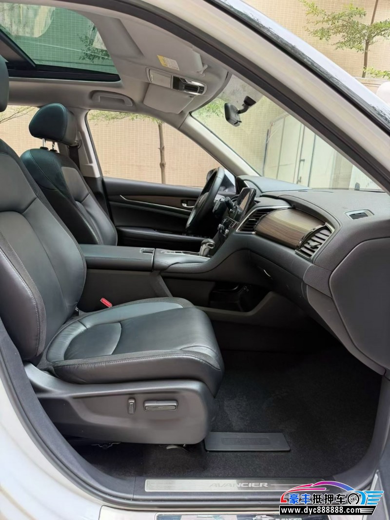 21年本田冠道轿车抵押车出售