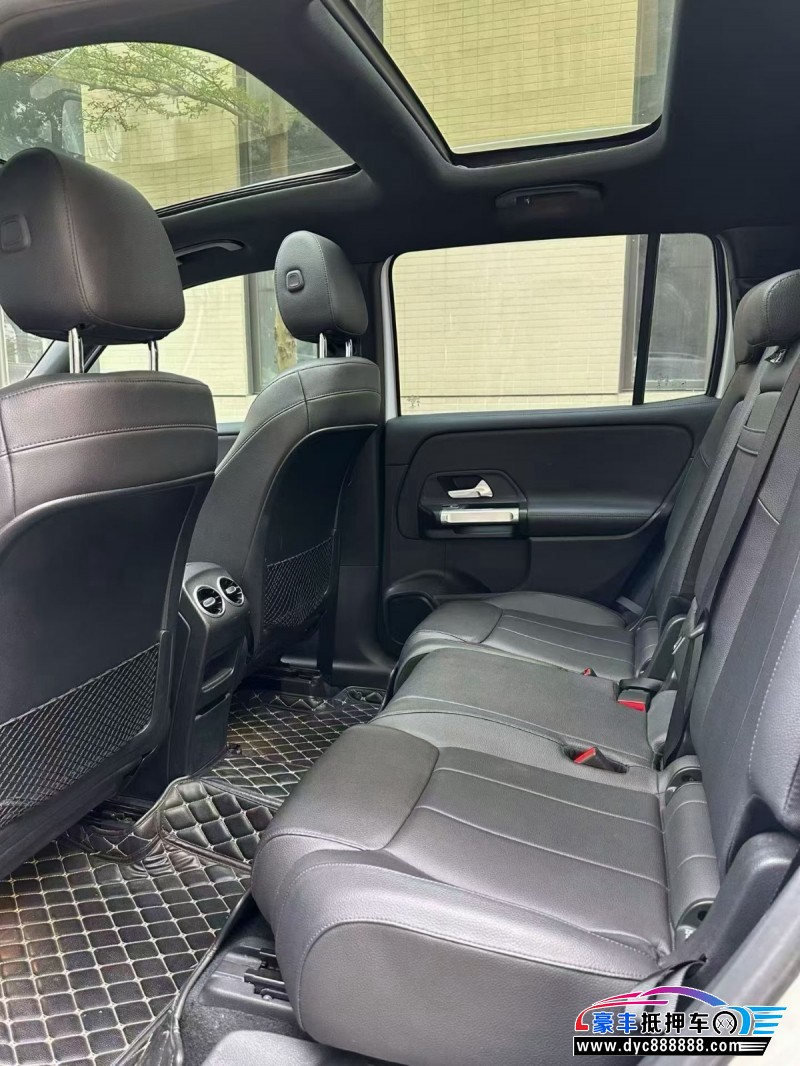 20年奔驰GLB轿车抵押车出售