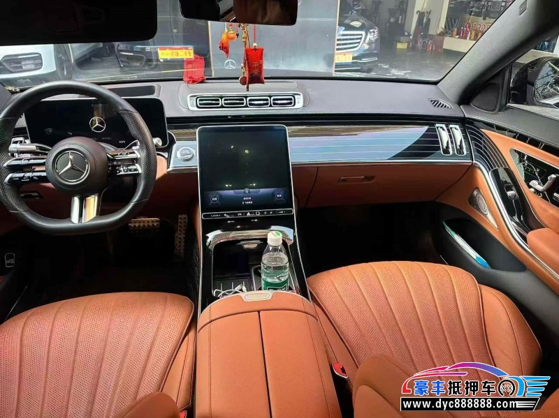 22年奔驰S轿车抵押车出售