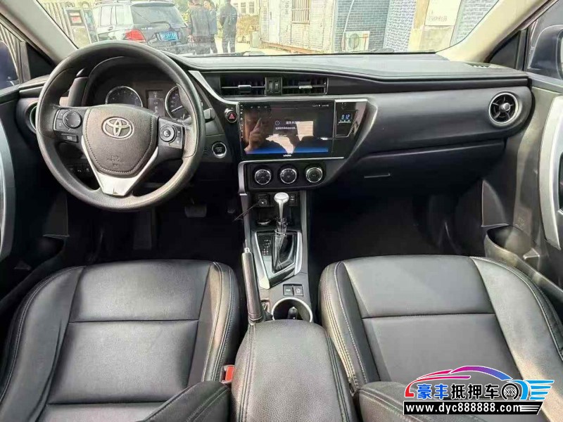 17年丰田雷凌轿车抵押车出售