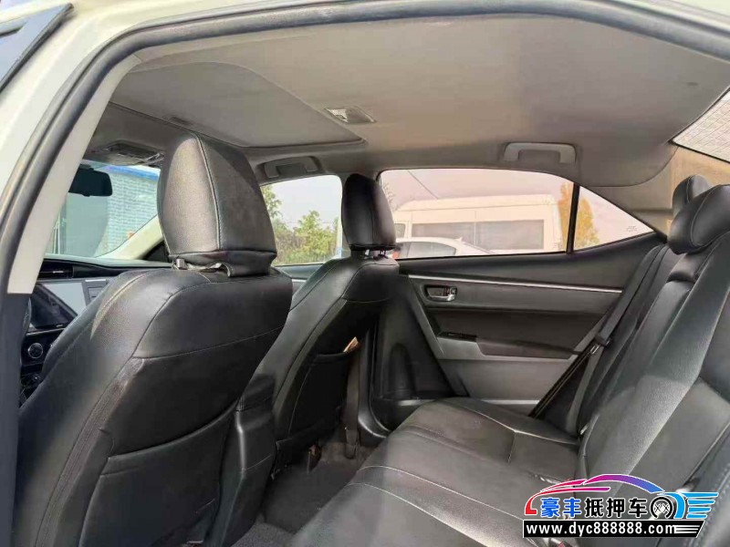 17年丰田雷凌轿车抵押车出售