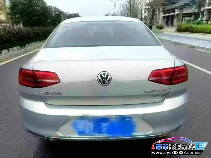 17年大众迈腾轿车抵押车出售