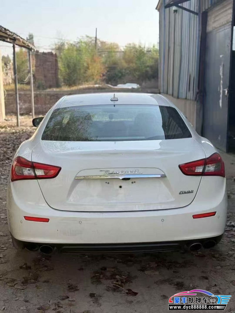 17年玛莎拉蒂Ghibli轿车抵押车出售