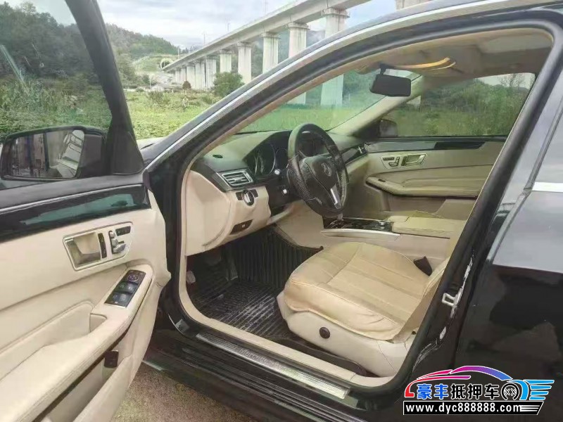 16年奔驰E轿车抵押车出售