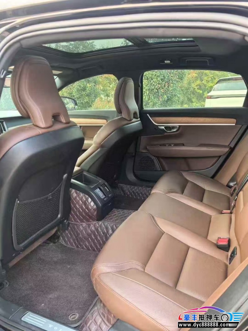 24年沃尔沃S90轿车抵押车出售